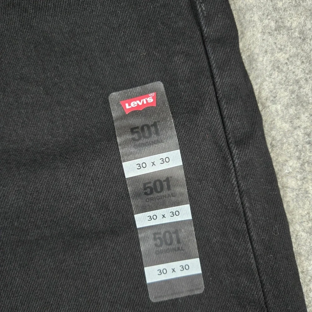 Levis 501 Original Jeans Mens 30x30 Black Denim Straight Leg Button Fly NEW